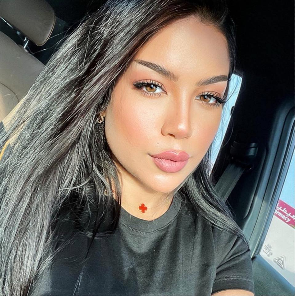 أكرم توفيق يثير الجدل بزوجة ثانية.. من هي هدير أبو نار؟