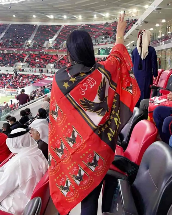 أكرم توفيق يثير الجدل بزوجة ثانية.. من هي هدير أبو نار؟