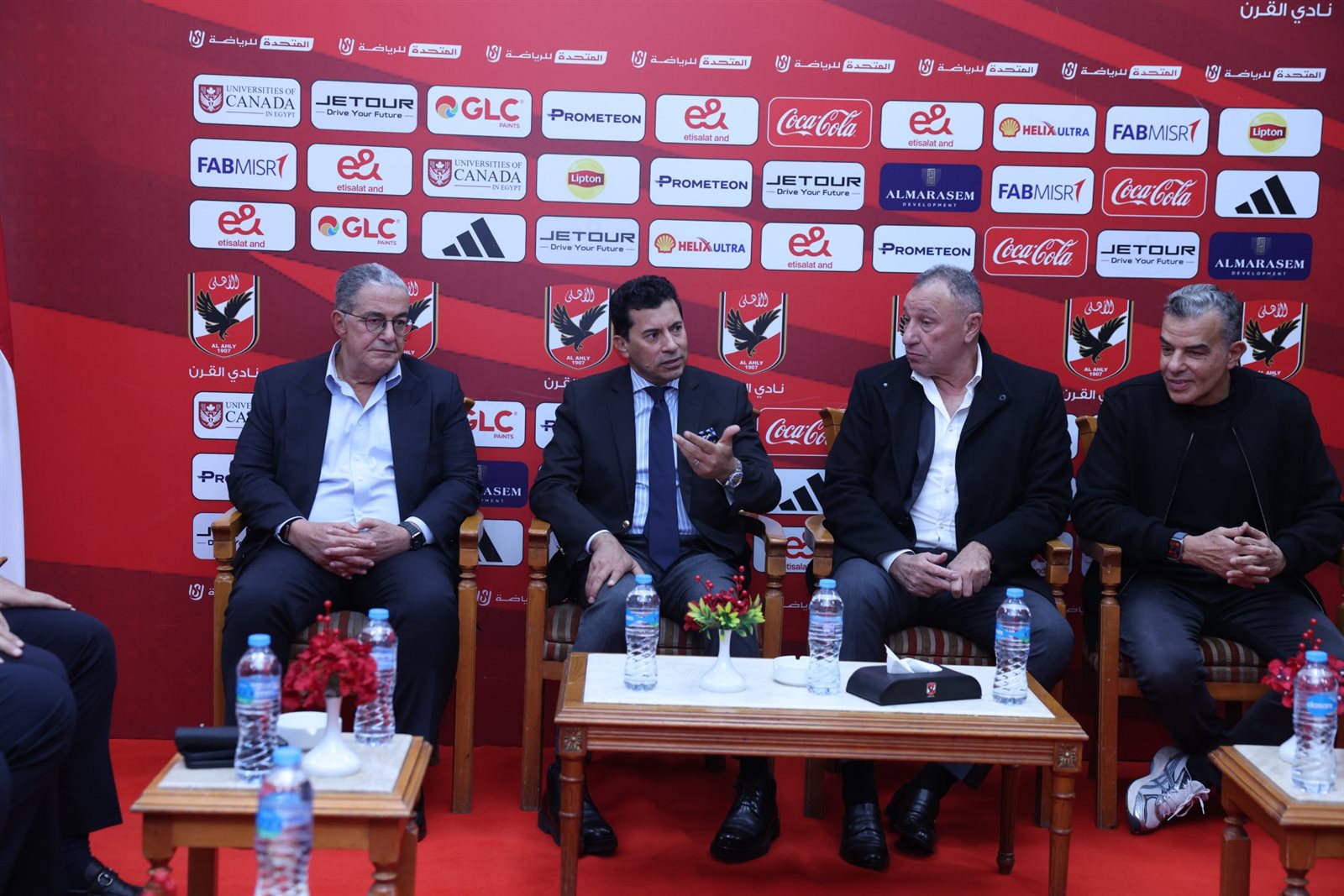 اجتماع وزير الرياضة مع مجلس إدارة الأهلي 1 اجتماع وزير الرياضة مع مجلس إدارة الأهلي