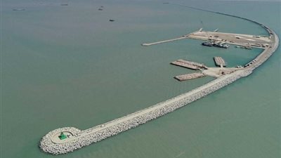 الكاظمي يضع حجر الأساس لمشروع ميناء الفاو الكبير في محافظة البصرة جنوبي العراق