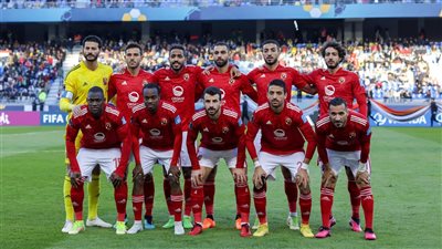 بيرسي تاو يقود هجوم الأهلي المصري لمواجهة صن داونز بدوري أبطال إفريقيا