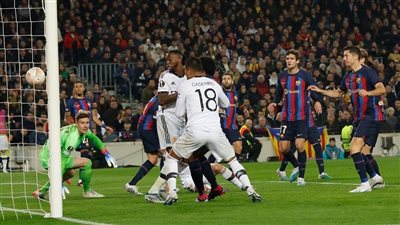 برشلونة ضيفًا ثقيلا على مانشستر يونايتد في الدوري الأوروبي.. التشكيل الرسمي