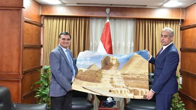 وزير القوى العاملة يلتقي سفير بنجلاديش في القاهرة لبحث ملفات مشتركة