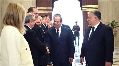 مصر.. السيسي يستقبل رئيس وزراء المجر في قصر الاتحادية