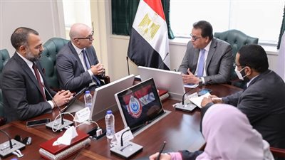 وزير الصحة يبحث سبل التعاون المشترك مع شركة روش السويسرية الرائدة في مجال صناعة الأدوية