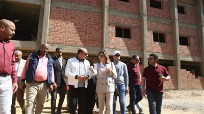 وزيرة الثقافة ومحافظ أسوان يتفقدان أعمال إنشاء وتطوير قصر 