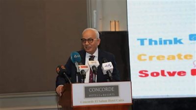 وزير التربية والتعليم يوجه ببدء برنامج التأهيل التربوى للمعلمين الناجحين فى 