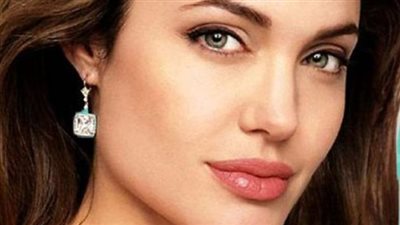 إثر أزمة نفسية خانقة مرت بها.. مفاجأة صادمة بشأن النجمة العالمية أنجلينا جولي