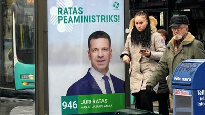 الناخبون في إستونيا يدلون بأصواتهم في الانتخابات البرلمانية