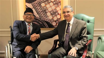 وزير الكهرباء والطاقة المتجددة يستقبل سفير نيبال بالقاهرة فى مقر الوزارة بالعاصمة الإدارية