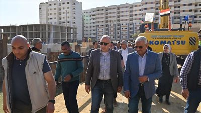 وزير الري يتفقد مشروعات الموارد المائية والرى بمحافظة السويس