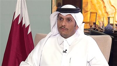 رئيس وزراء قطر يؤكد أهمية تكثيف الجهود لخفض التصعيد بالمنطقة