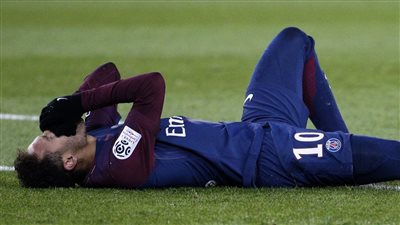  بعدما تعرض لإصابة قوية في الكاحل.. موقف باريس سان جيرمان من بيع نيمار دا سيلفا نجم الفريق الفرنسي