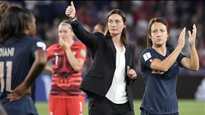 إقالة كورين دياكر مدربة منتخب فرنسا للسيدات.. رينارد في الصورة