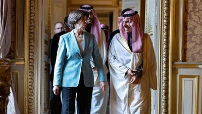 وزير الخارجية السعودي يعقد مباحثات مع نظيرته الفرنسية