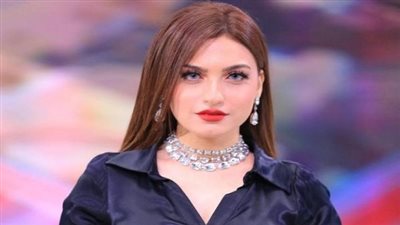 من التمثيل لتقديم البرامج.. من هي المذيعة المصرية ياسمين عز المثيرة للجدل؟ (أدق التفاصيل)