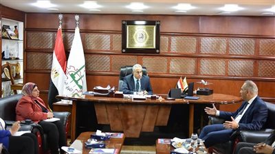 وزير القوى العاملة يلتقي نائب وزير الاتصالات ويوجه بسرعة رقمنة منظومة العمالة غير المنتظمة 