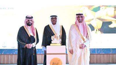 كافة التفاصيل حول حفل تخرج الدفعة الثامنة من طلاب وطالبات جامعة جدة لعام 2023.. برعاية أمير مكة المكرمة