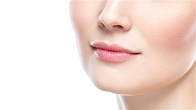 وصفات لنفخ الخدود واحمرارها.. العسل والحلبة لبشرة اكثر امتلاء