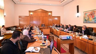 وزير الري يتابع إستعدادات الموقف المائى بمختلف المحافظات