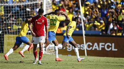 صن داونز يُعلن غياب 11 لاعبًا قبل لقاء الهلال السوداني.. والأهلي يترقب