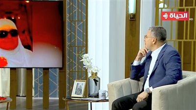 عمرو الليثي يتصدر التريند بعد بكائه في حلقة ​​برنامجه واحد من الناس