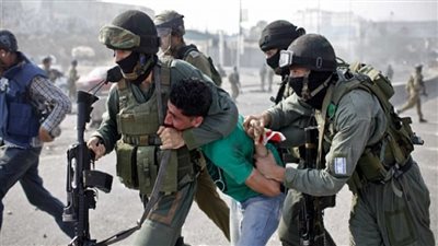 فلسطين.. إصابة شاب فلسطيني برصاص الاحتلال في الخليل