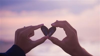 دعاء رمضاني للحبيب.. أدعية للسعادة والتوفيق والتأليف بين القلوب