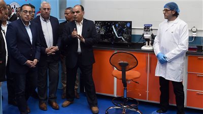 رئيس الوزراء يشهد افتتاح معمل الحجر الزراعي بميناء العين السخنة