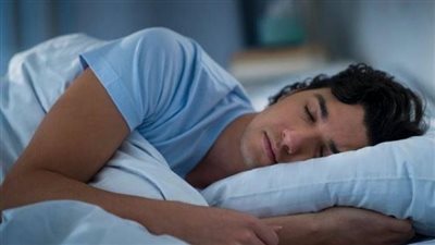 في اليوم العالمي للنوم.. ما هي طرق النوم الجانبية؟