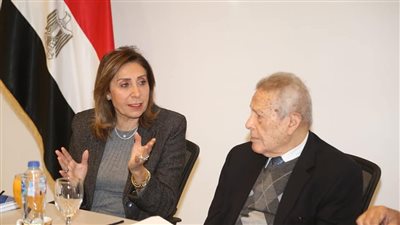وزيرة الثقافة تشهد اجتماع مجلس إدارة وصندوق مكتبات مصر العامة