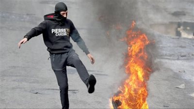 فلسطين.. مستوطنون ينفذون اعتداءات على الفلسطينيين بالضفة الغربية