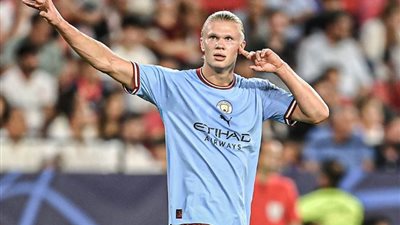 إيرلنج هالاند Haaland يواصل ممارسة هوايته في هز الشباك وتحقيق الأرقام القياسية 