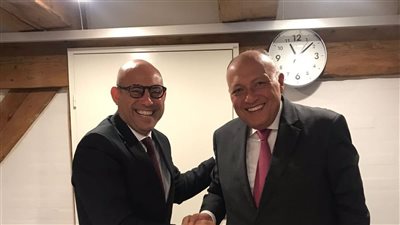 شكري يلتقي السكرتير التنفيذي لإتفاقية الأمم المتحدة الإطارية لتغير المناخ 