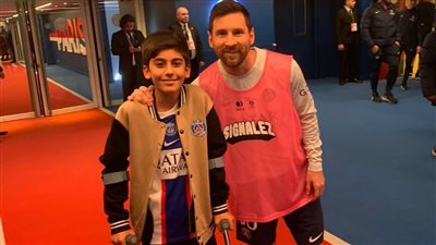 ميسي ومبابي يستقبلان 