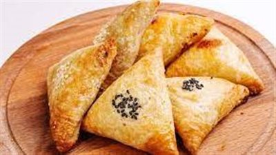 ما هي مكونات عجينة السمبوسة؟.. وصفة الشيف غادة التلي