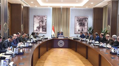 رئيس الوزراء يتابع الموقف التنفيذي لمشروعات المبادرة الرئاسية 
