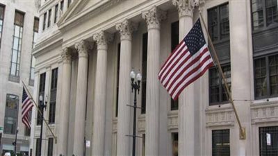 الاحتياطي الفدرالي الأميركي يبقي على معدلات الفائدة من دون تغيير