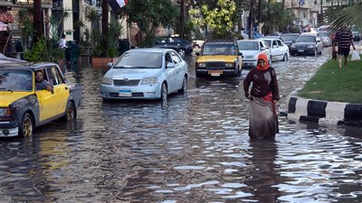 مصر.. الكشف عن جهود المحافظات لإزالة تجمعات الأمطار