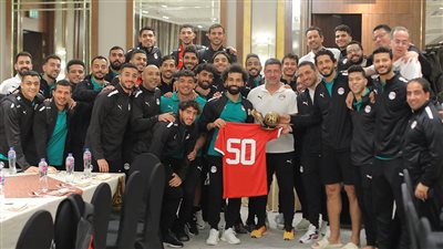 منتخب مصر يحتفي بقائده محمد صلاح.. جائزتين لمناسبتين (صور)