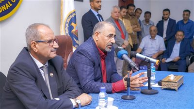 الزُبيدي يعقد لقاءً موسعًا بقيادات وكوادر الأمانة العامة لهيئة رئاسة المجلس الانتقالي الجنوبي