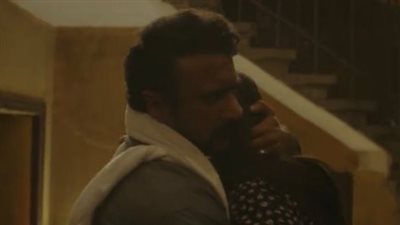  تذكُّر مهرة لوالدها الراحل وتفقد مقتنياته.. أحداث مسلسل ضرب نار الحلقه 5