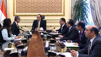 مصر.. رئيس الوزراء يتابع مع وزير الاتصالات مستجدات عدد من مشروعات الوزارة