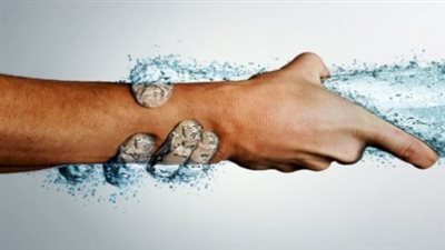 أعراض جفاف الجسم في رمضان.. احذر 7 علامات خطيرة