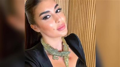  بعد تصريحاتها الأخيرة حول الحجاب.. أجمل إطلالات النجمة المصرية ياسمين صبري