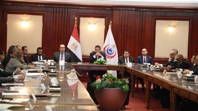 مصر.. وزير الصحة يوجه بسرعة العمل على حل التحديات التي تواجه الفرق الطبية بالمنشآت الصحية