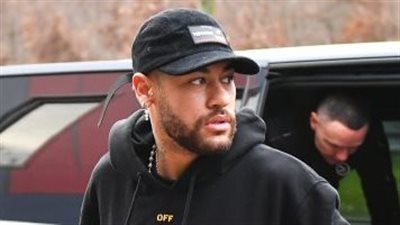  نيمار دا سيلفا.. لاعب باريس سان جيرمان الفرنسي الذي أدمن البوكر