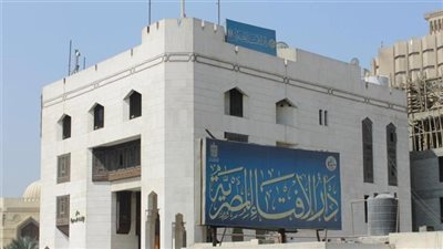 الإفتاء: يجب على المسلم الذي يملك قوت يومه أن يُخرِج زكاة الفطر