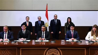 مصر.. توقيع اتفاقية الإغلاق المالي لمشروع إنشاء مزرعة رياح جديدة في منطقة خليج السويس 