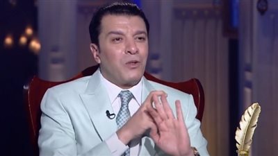 لديه علم أم لا.. مصطفى كامل يرد على الانتقادات التي وجهت إليه بعد ظهوره في برنامج رامز جلال 